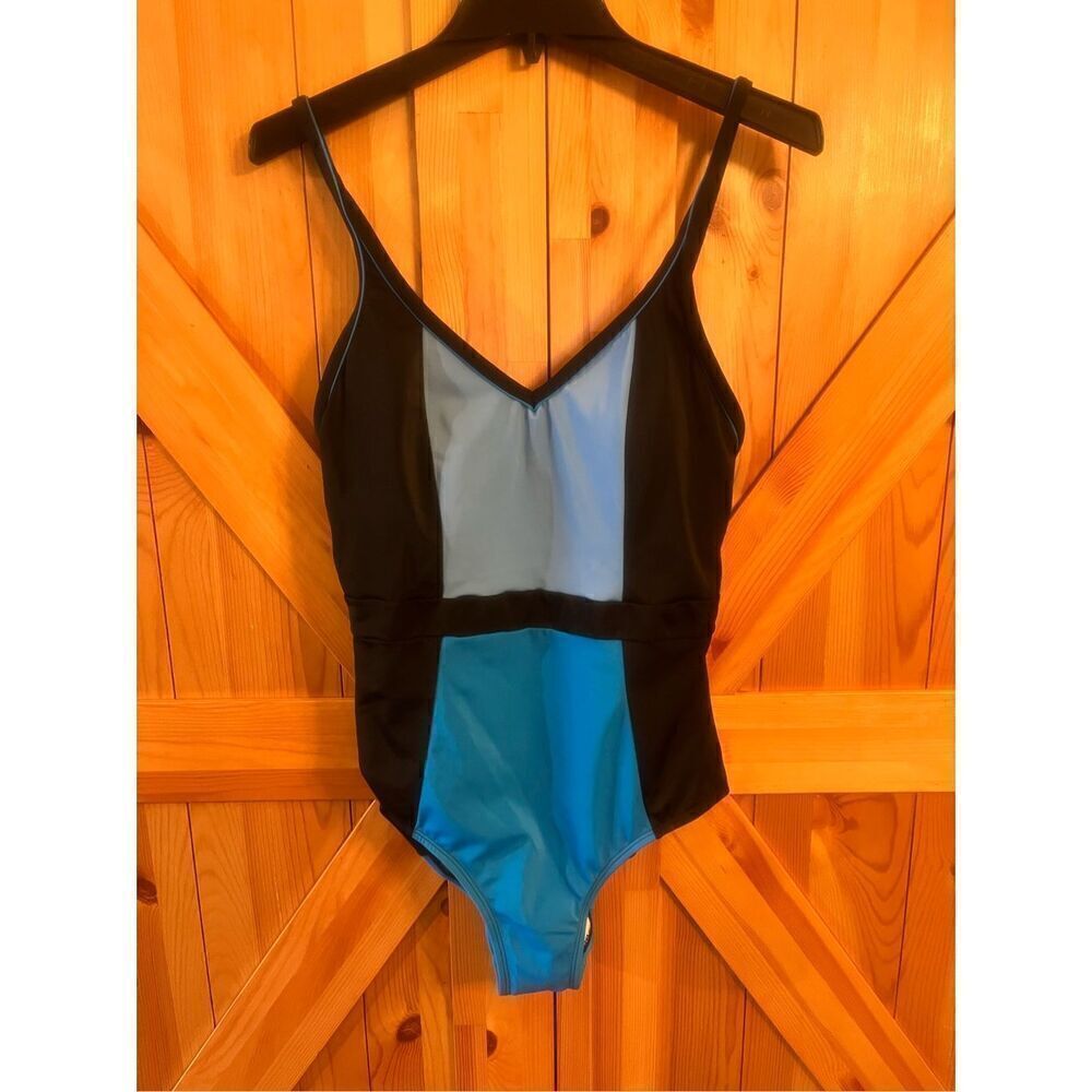 South Point black blue women’s size 10 classic 1 piece swimsuit Nwt retail $74 (